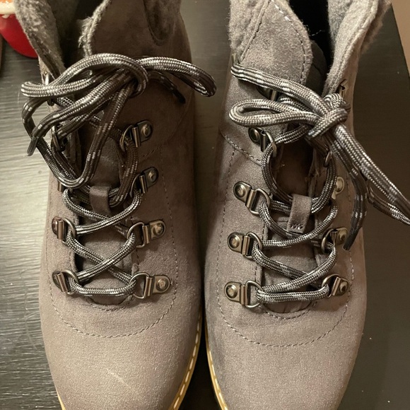 Sonoma Gray Suede Boots with Plush Lining - Picture 5 of 7